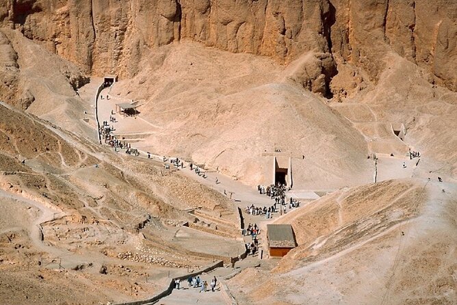 Hidden Thebes - Vip West Bank Luxor - Hotel pickup and A/C transfers: the comfort math