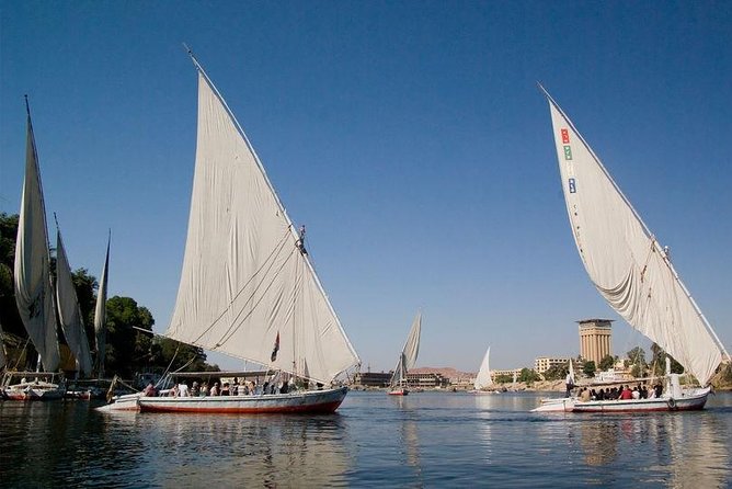 Hot air Balloon Ride In luxor - Tea, coffee, and your flight certificate moment