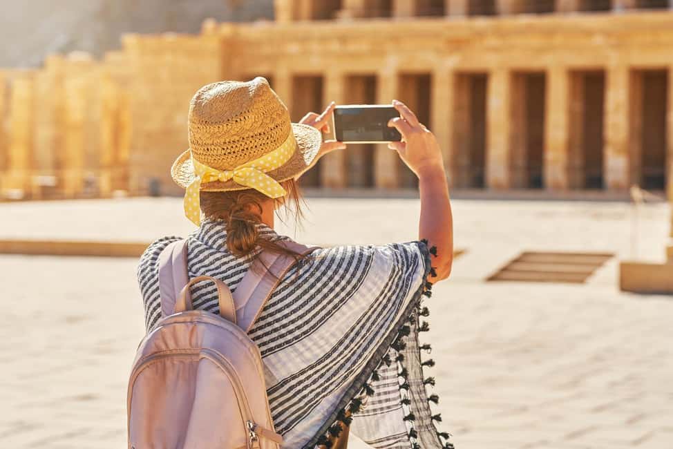 Hurghada: 2-Day Luxor Tour with Hotel, Balloon, & Nile Boat - Your Luxor hotel night: what you gain by sleeping by the Nile