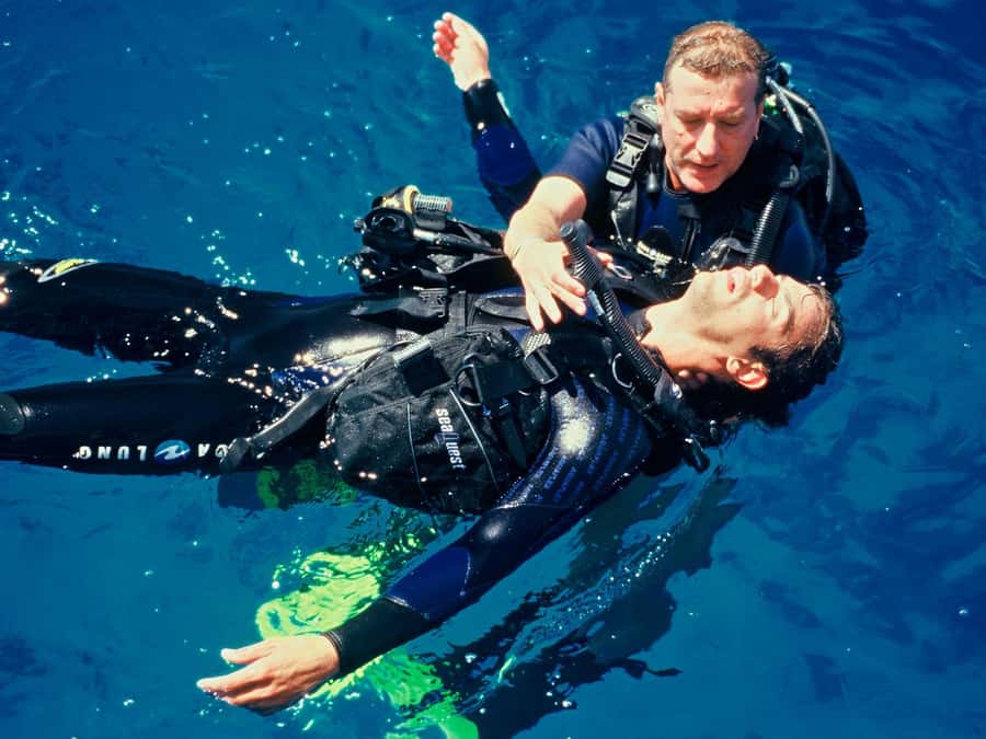 Hurghada: 3-Day PADI Open Water Diving Course - Food on training days: included, but confirm what you need