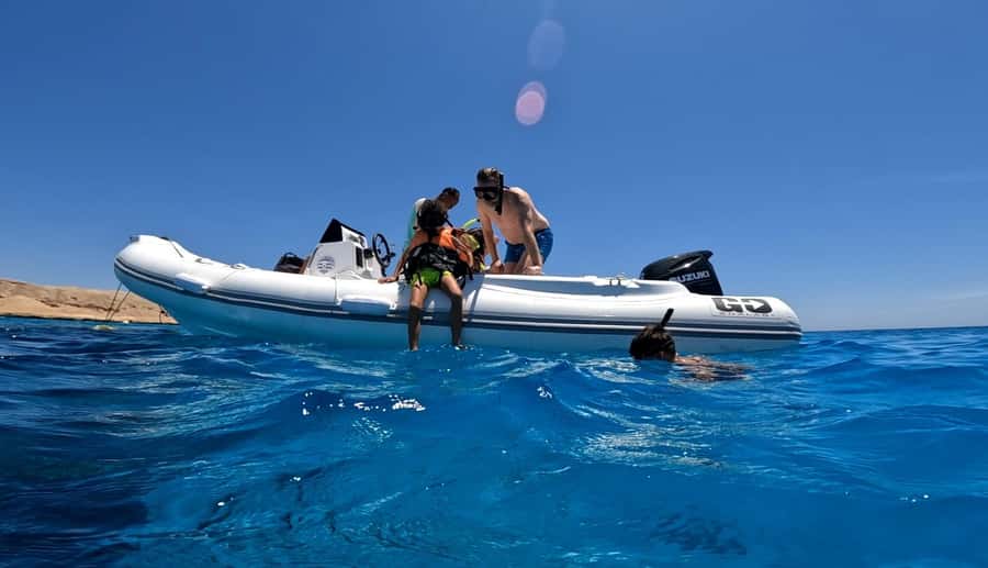 Hurghada: 4 Island Hopping Tour Dolphin, Snorkeling & Lunch - Key things that make this tour worth your time