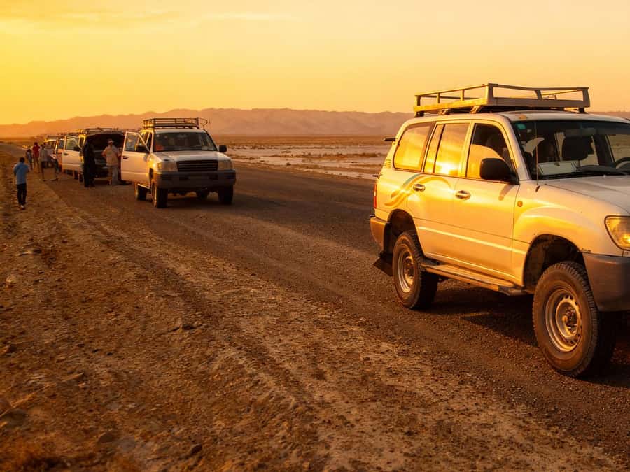 Hurghada: 6-Hour Jeep Desert Safari, Dinner, and Show - The Desert Ride: Jeep Drive, Mirages, and Those Long-View Moments