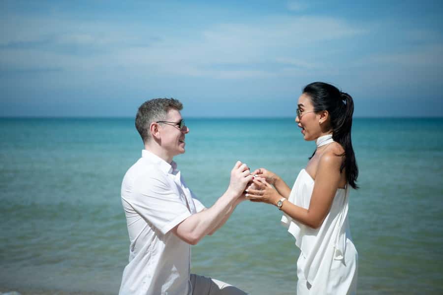 Hurghada: A Romantic Dinner On Islands Proposal Tour - Professional photos: worth considering if you’re serious about memories