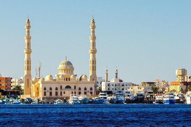 Hurghada City Tour and Handicrafts Shop With transfer - HURGHADA - Mina Grand Mosque Stop: Old Hurghada in One Courtyard-Style Visit
