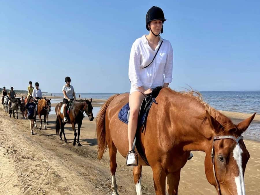 Hurghada: Desert and Sea Horseback Riding Tour with Transfer - Refreshments and That Small Touch People Remember