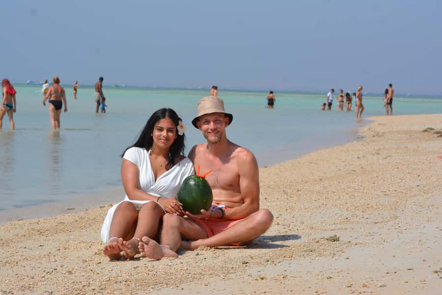 Hurghada: Elegance Yacht Cruise To Orange bay Island W lunch - Snorkeling Stops in the Red Sea: reefs, time, and the guide factor