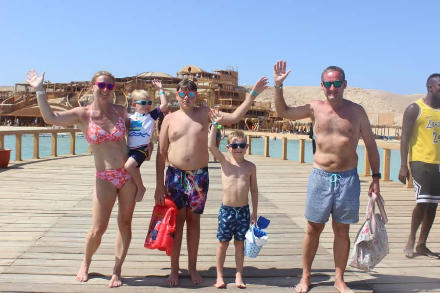 Hurghada: Elegance Yacht Cruise To Orange & Magawish island - Magawish Island: another hour to swim, snorkel, and just enjoy the water