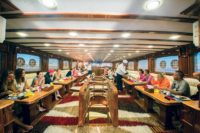 Hurghada: Elite VIP Cruise with Seafood and BBQ Buffet Lunch - The snorkeling plan: two guided reef swims and how to get the most out of them