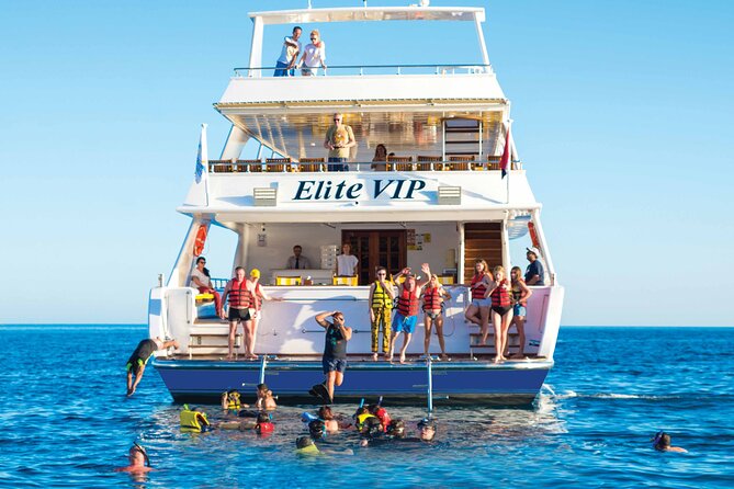 Hurghada: Elite VIP Cruise with Seafood and BBQ Buffet Lunch - The little comforts that turn a boat day into a real vacation