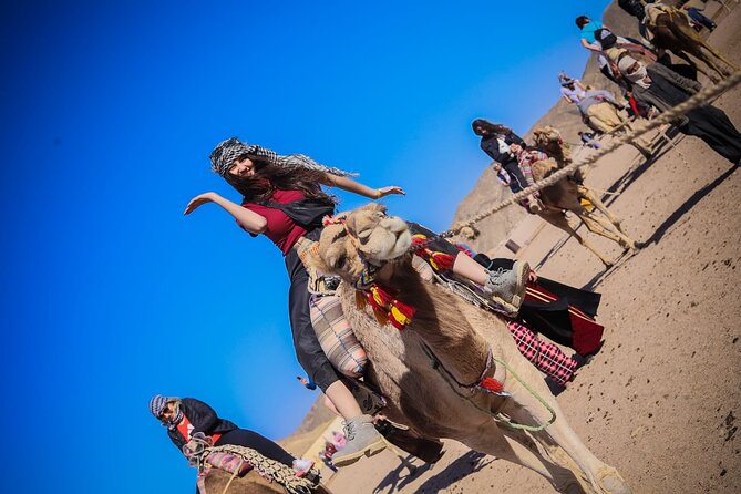 Hurghada Full Day Desert Tour - Dinner under the evening show: good value, check your expectations