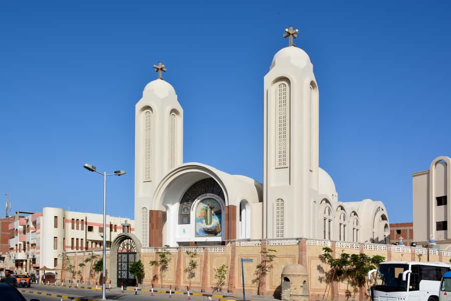 Hurghada: Guided City Highlights Tour with Shopping Stops - Door-to-door pickup and getting around without the hassle