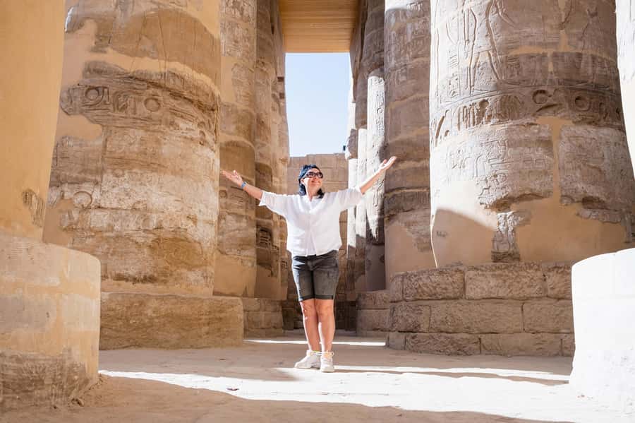 Hurghada: Luxor Valley of The Kings, Karnak Temple & Lunch - Luxor Temple: a quick outside photo stop that still helps