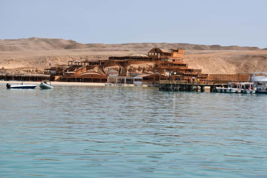 Hurghada: Luxury Giftun island w/snorkeling/lunch & Massage - Massage on the Yacht: Real Relaxation, With One Setup Note