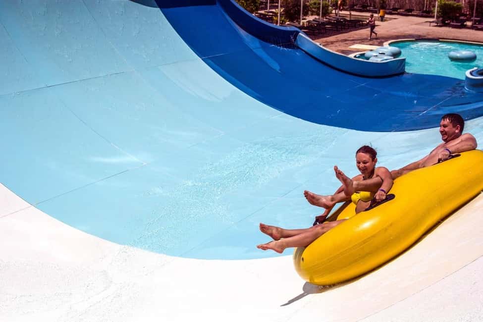 Hurghada: Makadi Water World with Lunch & Transfers - Lunch at the Park: Fast and Friendly Fuel (Not a Food Show)