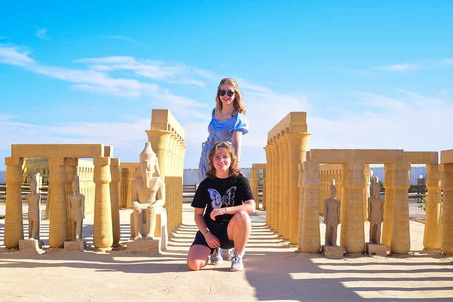 Hurghada: Mini Egypt Park Entry Ticket, Tour, and Transfers - Your guided walk: seeing 55 landmarks without getting lost
