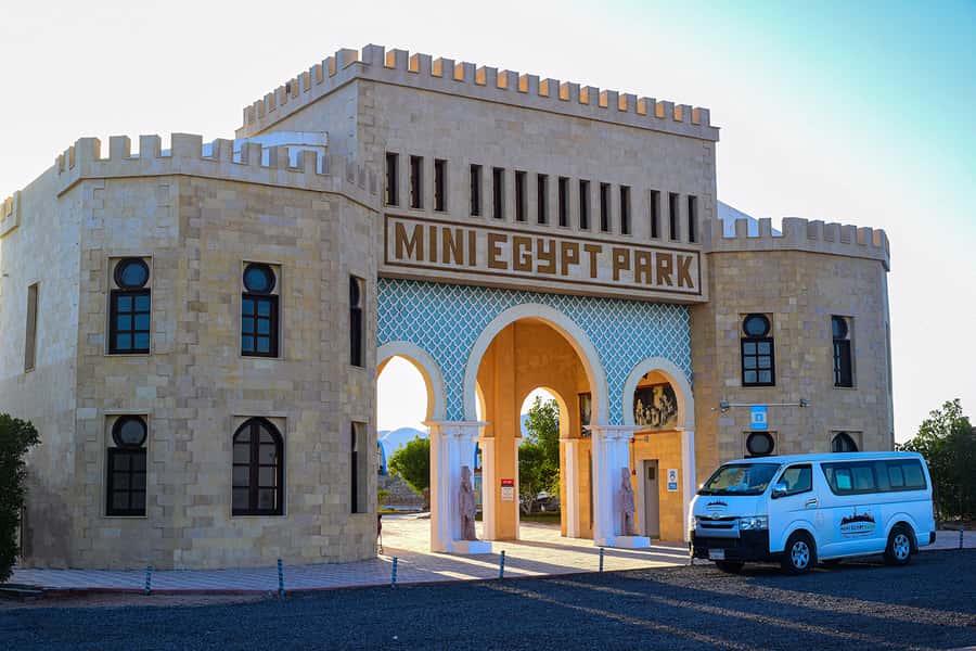 Hurghada: Mini Egypt Park Entry Ticket, Tour, and Transfers - Aswan and Abu Simbel: the tour stretches past the usual highlights