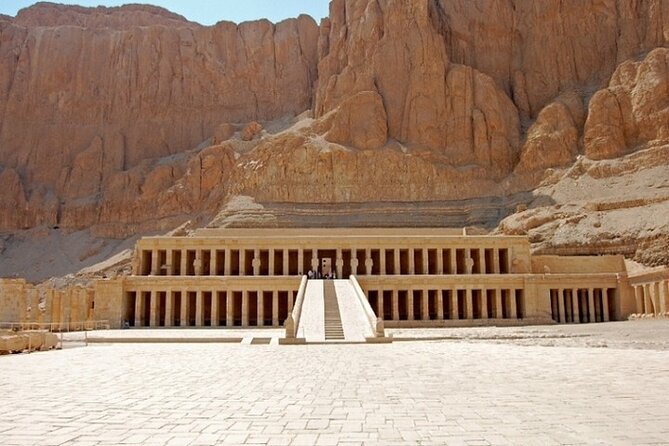 Hurghada: Over Day Tour to Luxor & Balloon Ride & Felucca - Lunch in Luxor, then back to Hurghada