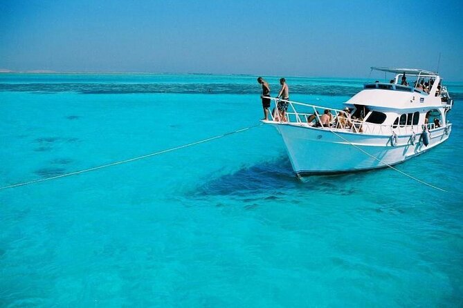 Hurghada Paradise Island - Paradise Island beach time and the offshore coral reef