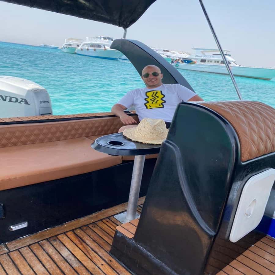 Hurghada: Private Dinner and Sunset Yacht Cruise - Snorkeling gear included: swim time without planning your own stop