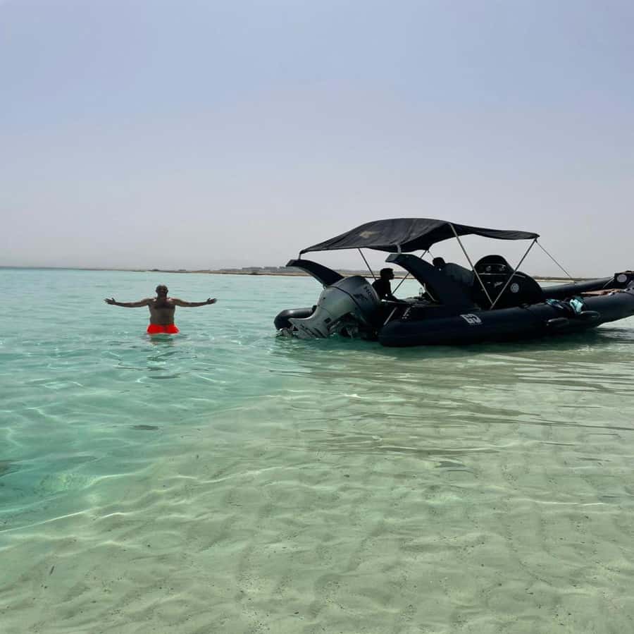 Hurghada: Private Dinner and Sunset Yacht Cruise - Transfer logistics: what can go wrong (and how to avoid it)