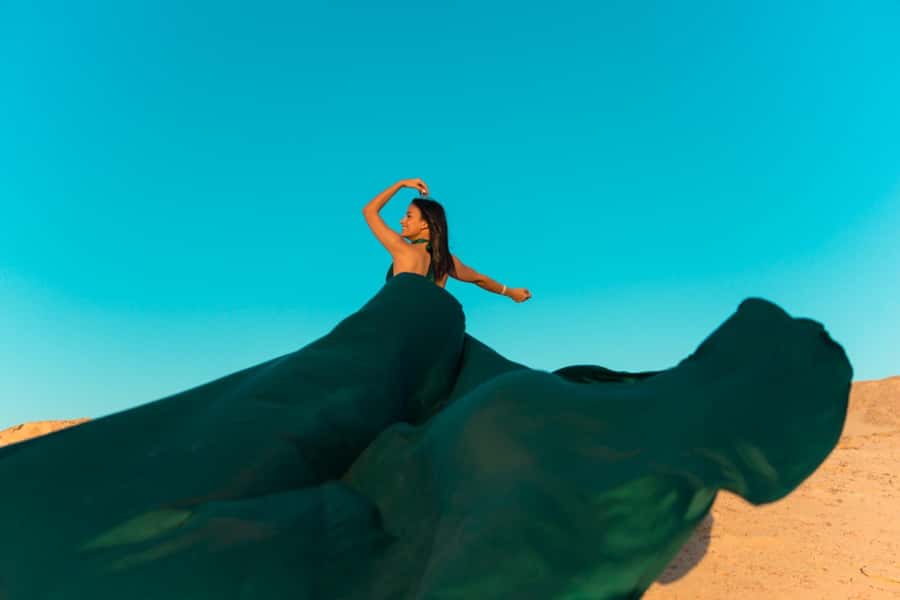 Hurghada: Private Photoshoot with Hotel Pickup and Drop-off - The shoot flow: posing, multiple outfits, and Sony A7 IV results