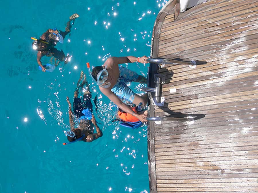 Hurghada, Professionals Diving in Open Water Tour with Lunch - Getting to the boat: comfortable AC pickup and quick check-in
