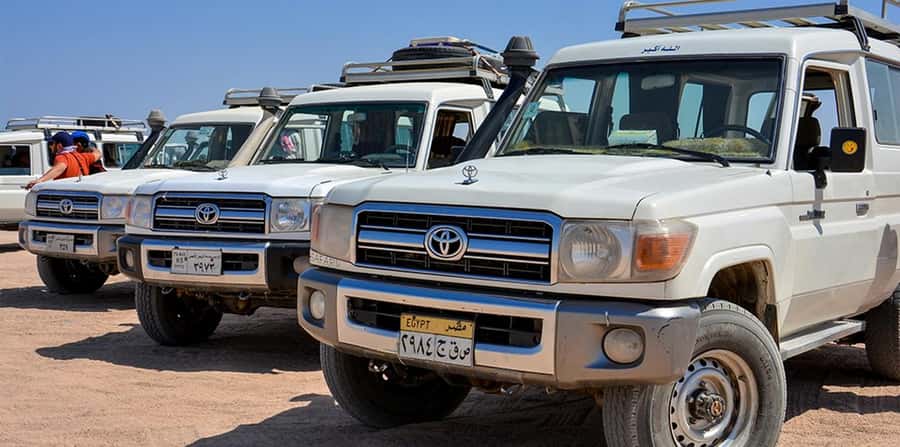Hurghada: Safari Jeep, Buggy, Camel, Quad, Bedouin Dinner - The 4WD Land Cruiser safari: the warm-up that sets the tone