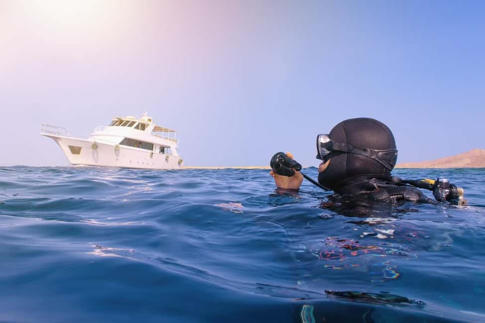Hurghada: Scuba Diving for Beginners & Certified Divers - Hurghada hotel pickup to yacht day: how the day flows