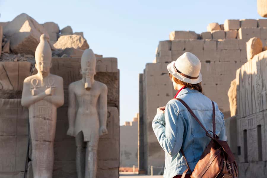 Hurghada: Small-Group Luxor Day Tour & Sunrise Balloon Ride - Traditional felucca on the Nile: a calmer stretch that balances the ruins