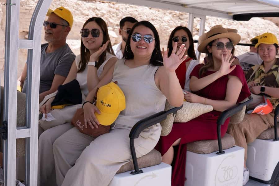 Hurghada: Small-Group Luxor Highlights & Tut Tomb Day Tour - Lunch in Luxor: The break that keeps the day enjoyable