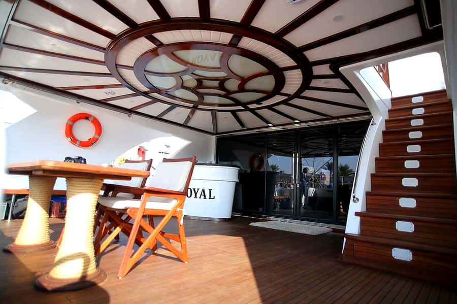 Hurghada: Snorkeling 6 x 1 to Orange Bay w Diving & Massage - Buffet lunch on the water, plus the free back massage reset