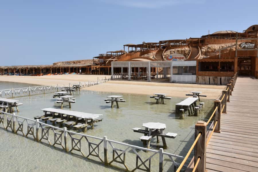 Hurghada: Snorkeling 6 x 1 to Orange Bay w Diving & Massage - Getting picked up and living on the yacht for the day