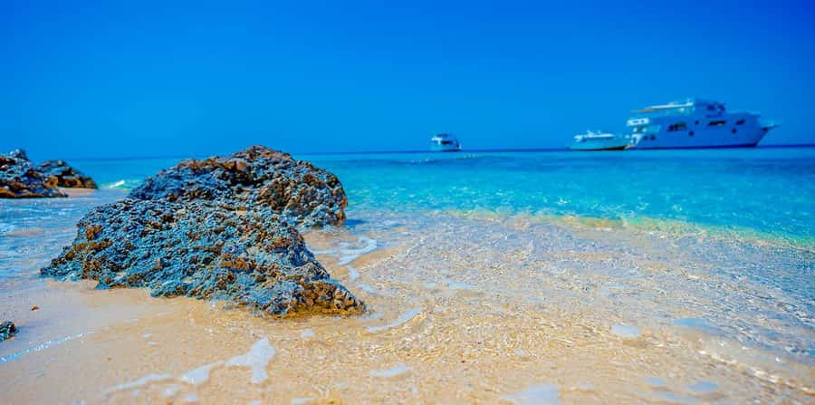 Hurghada: Sunset Hula Hula Island W/ Snorkeling & Lunch - Massage time: nice extra on yacht tours, not on speedboats