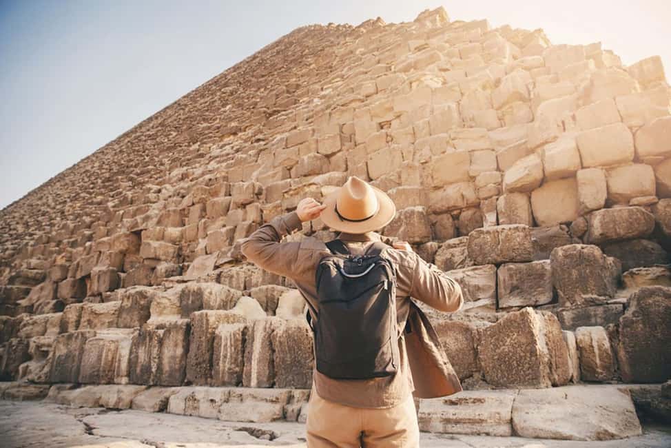 Hurghada to Cairo: Full-Day Tour one way Bus & Flight Return - Khan El Khalili Bazaar: Lunch Break Energy and Souvenir Reality