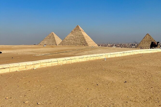 Hurghada to Cairo Giza Pyramids day trip by minivan small group - Lunch at Giza: A Built-In Break During the Main Event