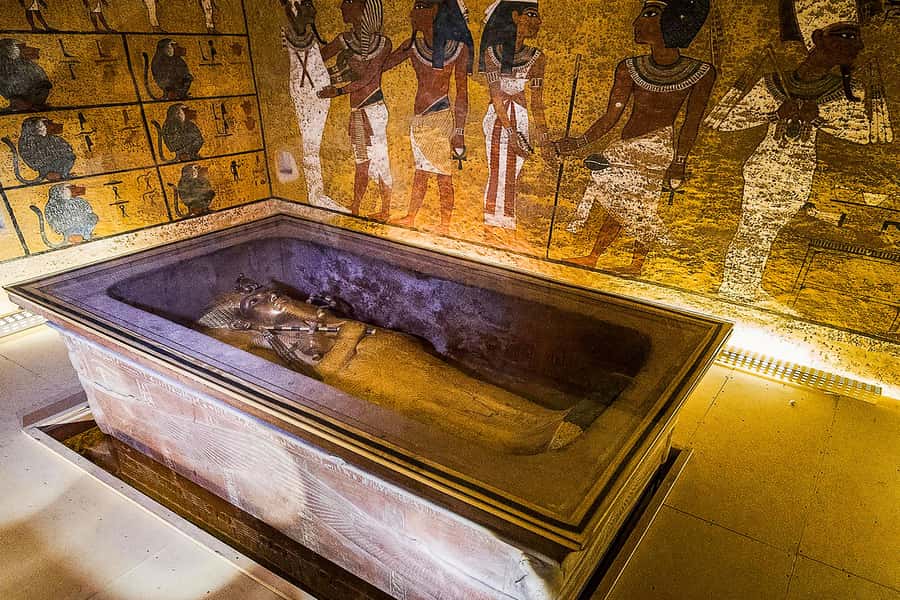 Hurghada: Valley of Kings Hatshepsut & Karnak Luxor Day Trip - Hatshepsut Mortuary Temple: The Foremost of Noble Ladies in Real Stone