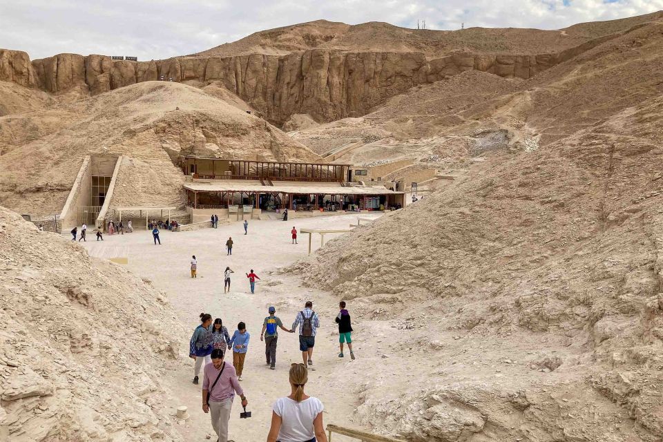 Hurghada: Valley of Kings Hatshepsut & Karnak Luxor Day Trip - Lunch and the Nile Ferry: Fuel Up Without Losing the Day