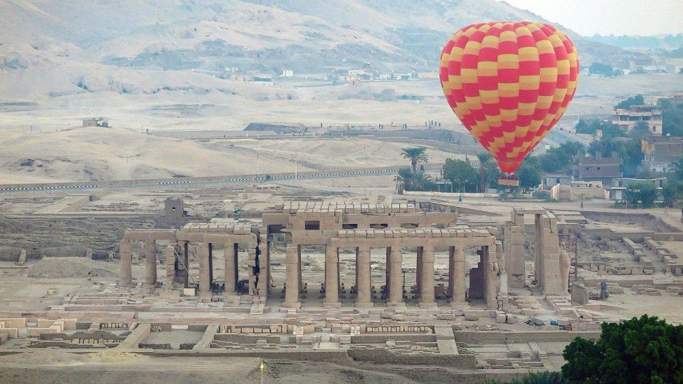 Luxor: Amazing Sunrise Hot Air Balloon Ride - English Commentary in the Basket: Why It Matters
