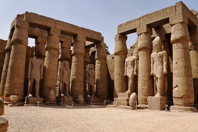 Luxor Day Tour from Hurghada - Lunch in Luxor at the Company’s Home: The Best Kind of Break