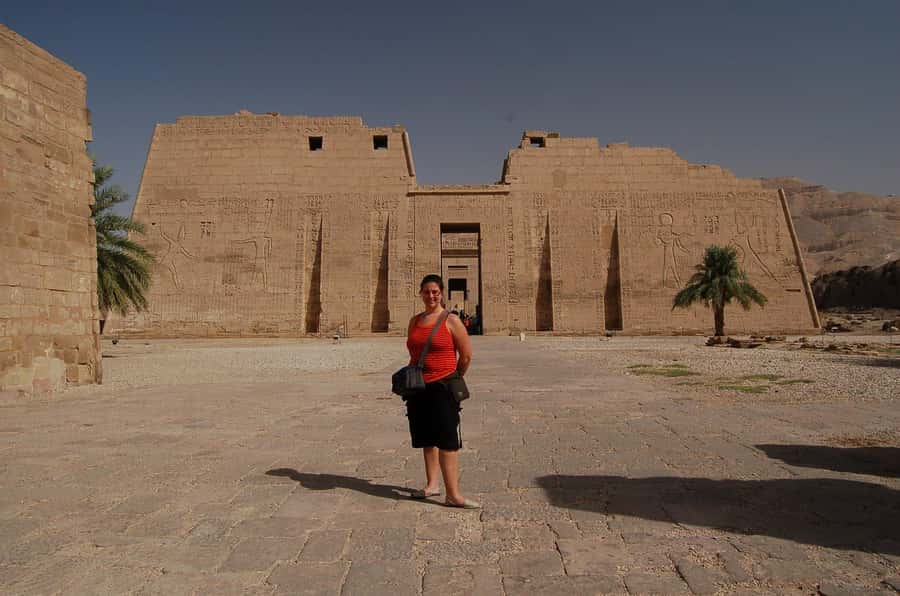 Luxor Day Tour Visit Dendara And Abydos Temples - The drive north: how to stay comfortable on the way