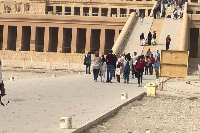 Luxor Day Tour - Getting picked up and staying comfortable (the underrated part)