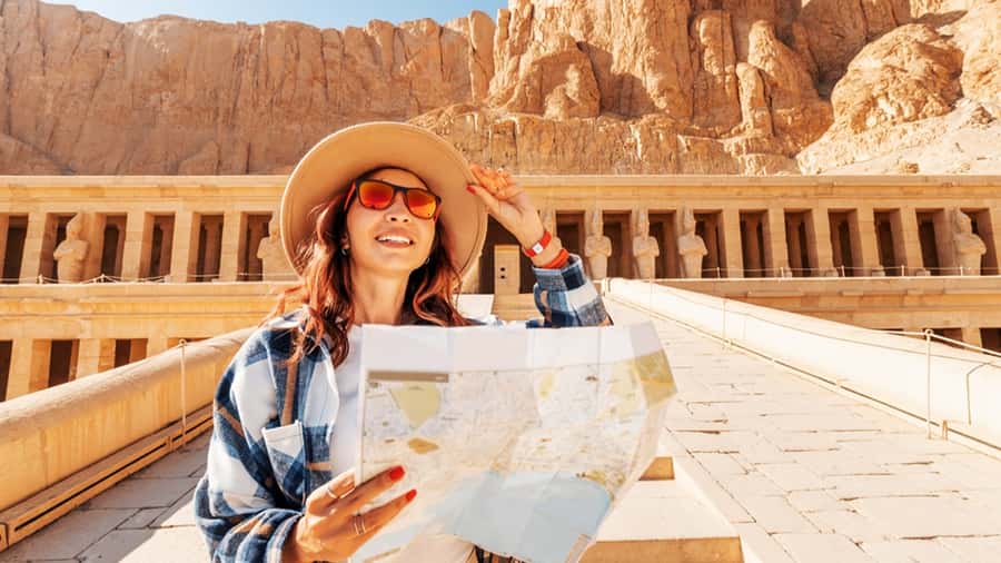 Luxor: East & West Bank Temples Private Tour with Tickets - Hatshepsut’s Mortuary Temple and the Colossi of Memnon Stop