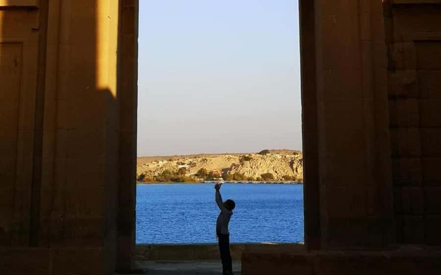Luxor: East & West Bank Temples Private Tour with Tickets - Guides and Driving: The Real Difference Between a Good Day and a Great One