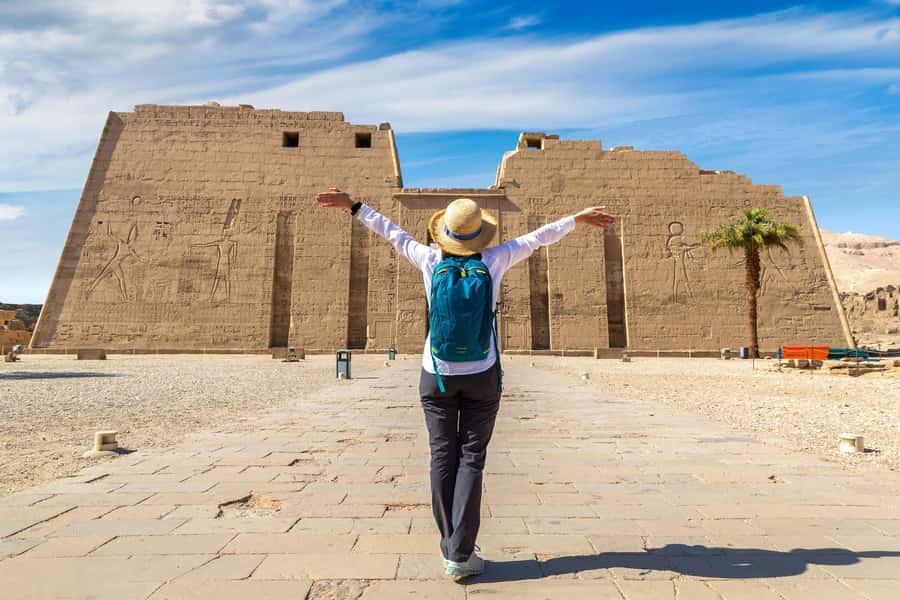 Luxor: Hot Air Balloon & Private tour to West bank and Lunch - Medinet Habu and Ramses III’s Temple Entrance