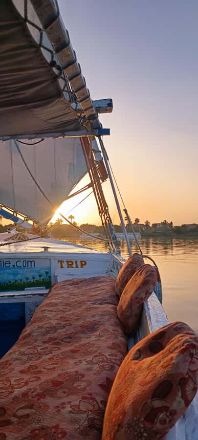 Luxor: Nile River Private Sunset Felucca Ride - The smooth part: what the best captains and reps seem to do