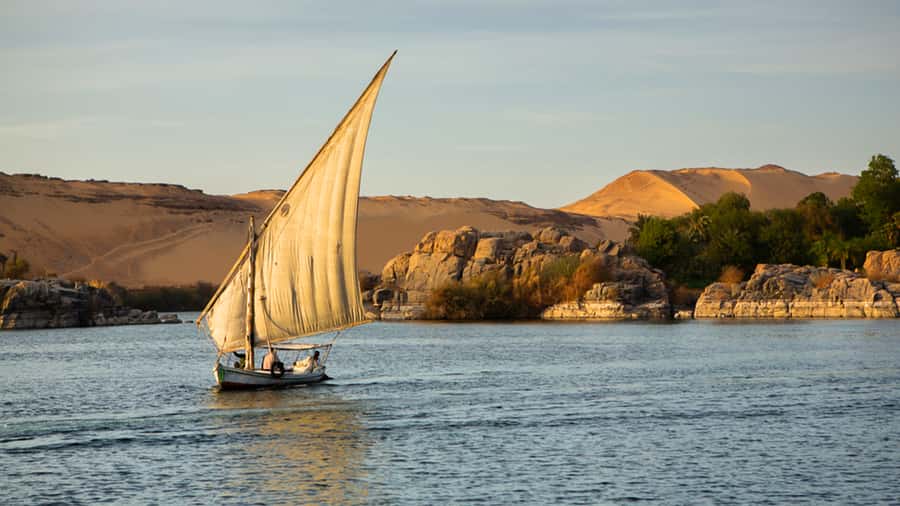 Luxor: Private Felucca Ride with Panoramic Nile Views - Crew, Comfort, and Photo Help (Yes, They Actually Pay Attention)