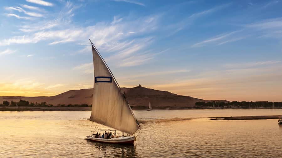 Luxor: Private Felucca Ride with Panoramic Nile Views - Getting There Smoothly: A/C Transfers and Riverbank Timing