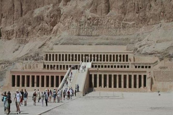 Luxor Private Full-Day Tour: Discover the East and West Banks of the Nile - Your Egyptologist Guide: Why It Changes the Day
