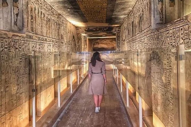 Luxor private guided full day tour to the east and west bank - Colossi of Memnon: worth seeing, but don’t expect a long linger