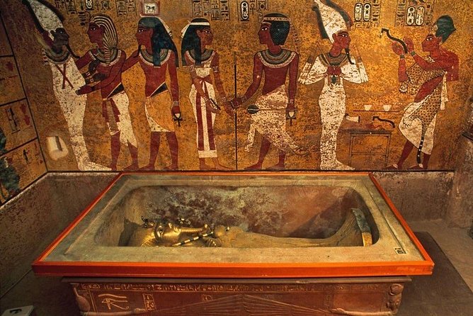 Luxor private guided full day tour to the east and west bank - Pickup, private transport, and how to survive 8–10 hours